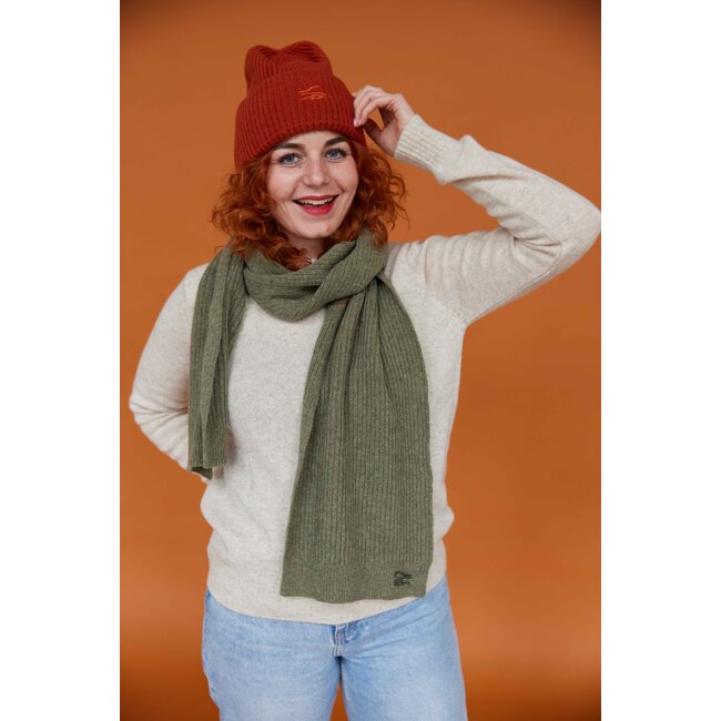 Essential Beanie - Rust