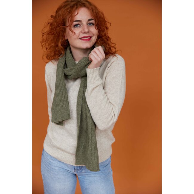 Essential Scarf - Mid Green