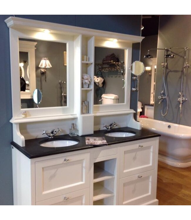 Klassieke opbouwspiegelkast Bayport 155cm