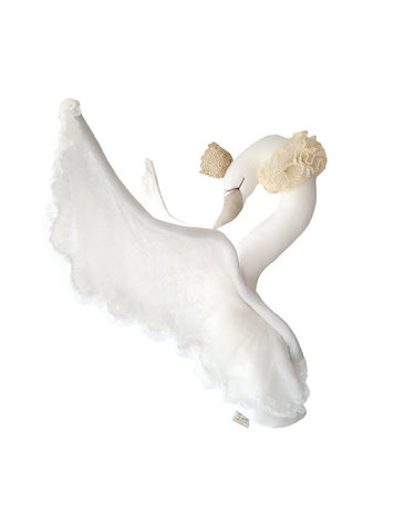 Love me Decoration Swan Linen - Cream With Lace