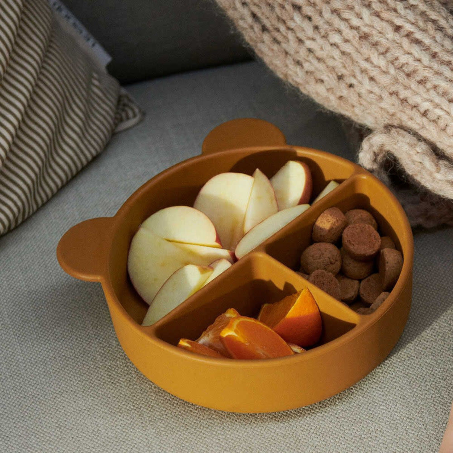 LIEWOOD CONNIE DIVIDER BOWL 2-PACK PEPPERMINT/GOLDEN CARAMEL MIX LIEWOOD CONNIE DIVIDER BOWL 2-PACK PEPPERMINT/GOLDEN CARAMEL MIX