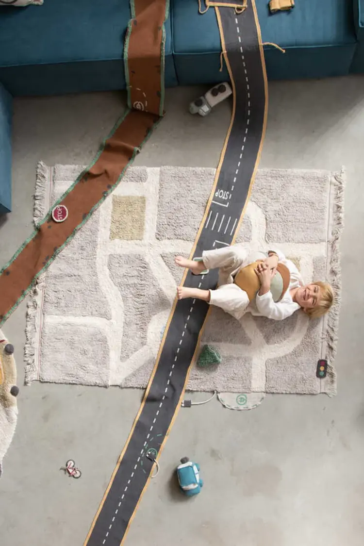 Lorena Canals Ride & Roll - School Bus