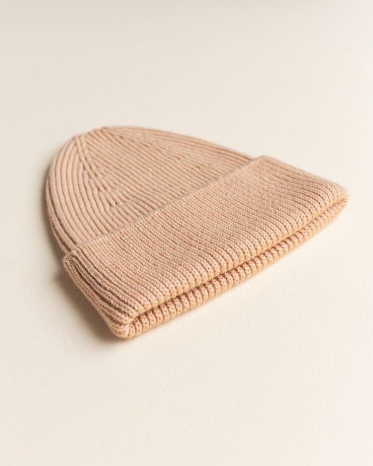 Hvid Beanie Fonzie - Salmon