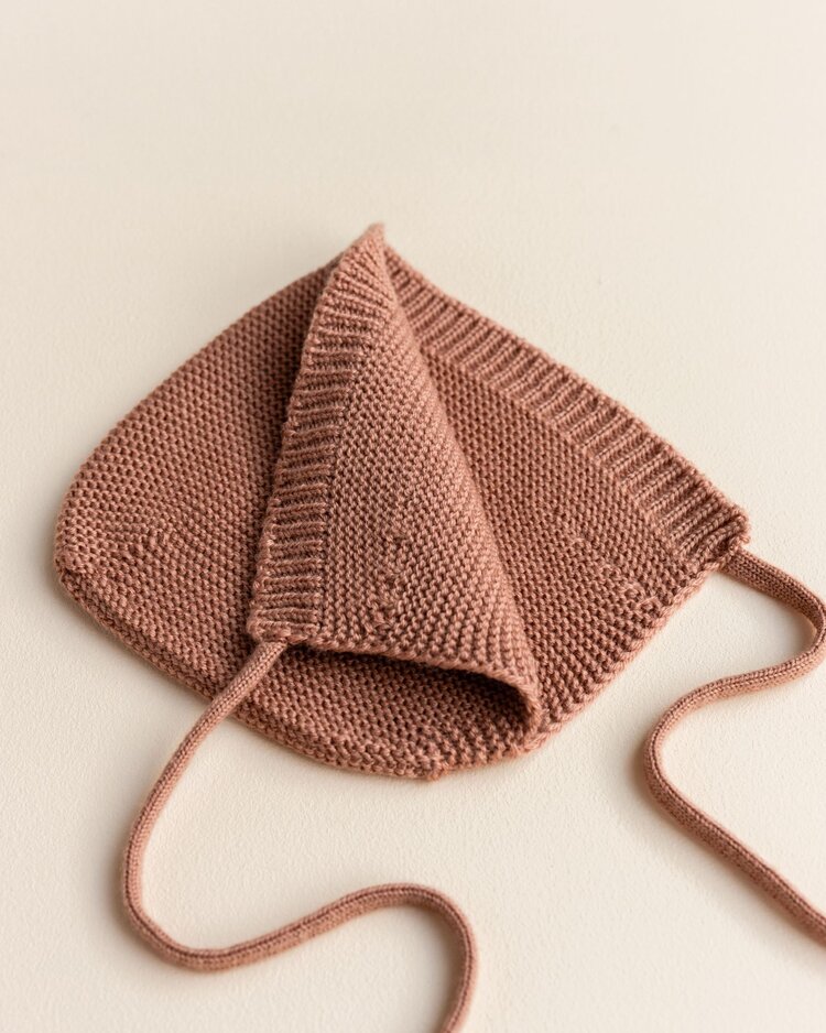 Hvid Bonnet Dolly - Terracotta