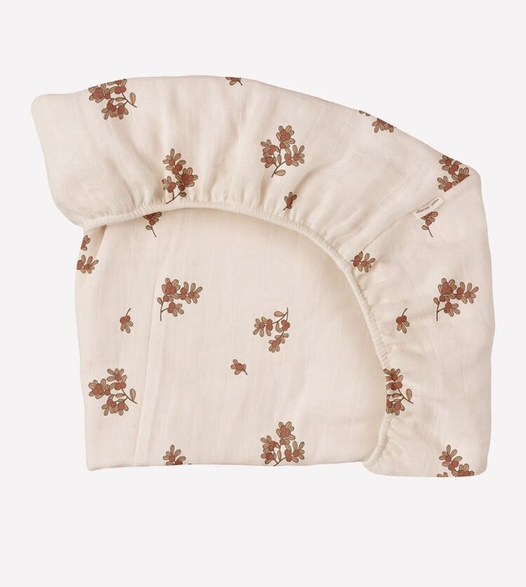 Main Sauvage Baby Fitted Sheet - Airelles Print