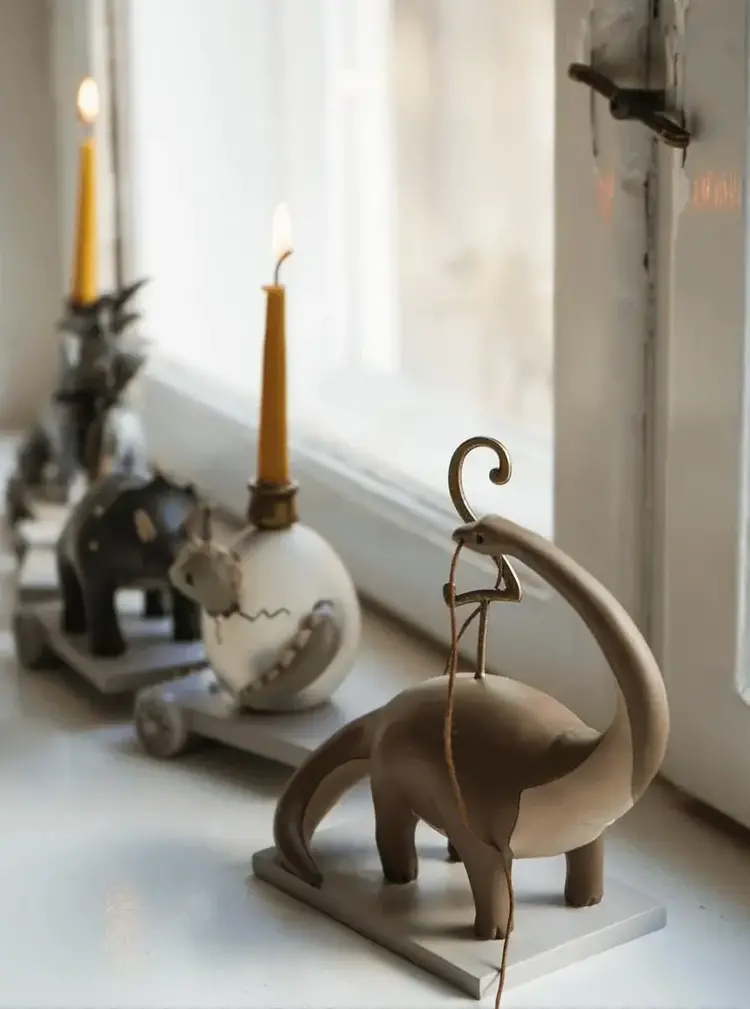 Konges Sløjd Verjaardagstrein - Dinomite