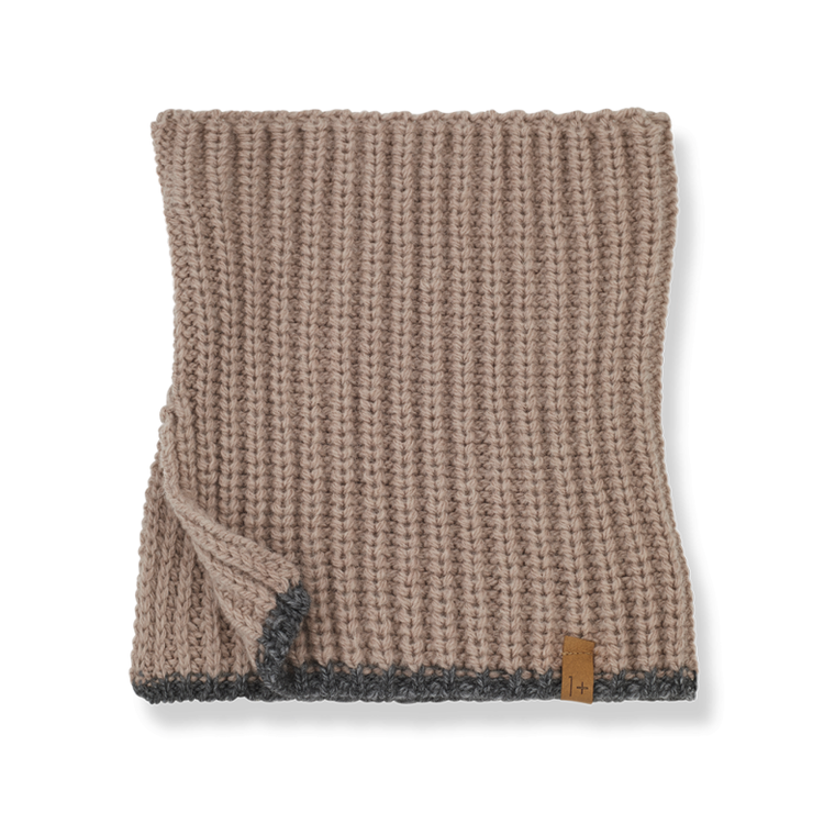 1+ in the family Liam Neck - Old Rose