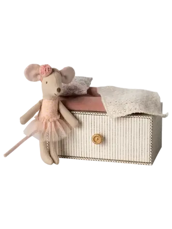 Maileg Dance mouse in daybed, Little sister