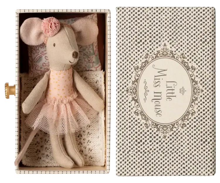 Maileg Dance Mouse In Daybed, Little sister