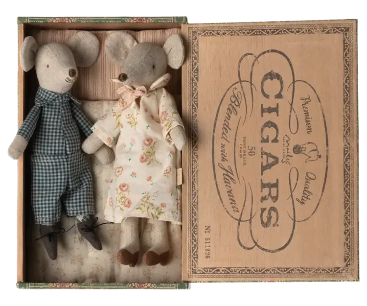 Maileg Grandma And Grandpa Mice In Cigarbox