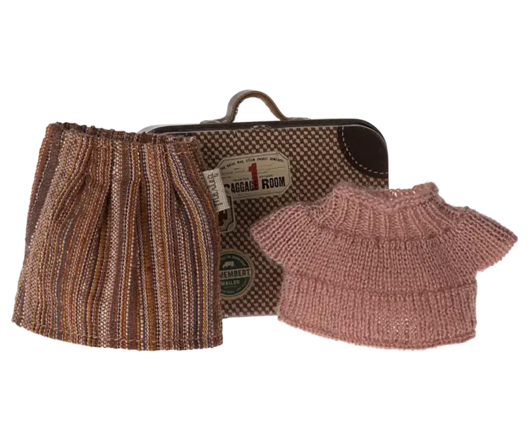 Maileg Knitted Blouse And Skirt In Suitcase, Grandma Mouse