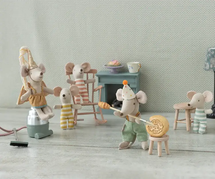 Maileg Clown Clothes In Suitcase, Little Brother Mouse