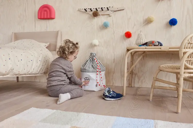 OYOY MINI Nature Pear Night Light - Rattan