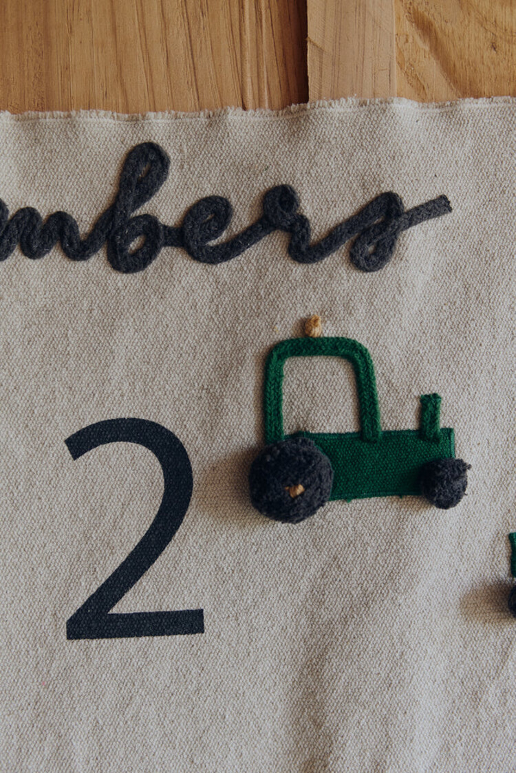 Lorena Canals Hanger Farm - Numbers