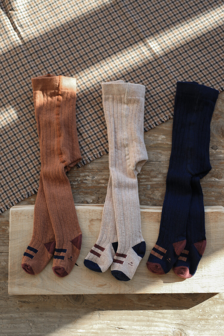 1+ in the family Sally Ribbed Plain Tights - Castagna