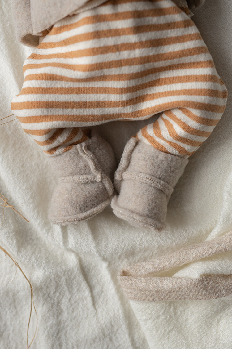 1+ in the family Vicens Pants - Biscotto