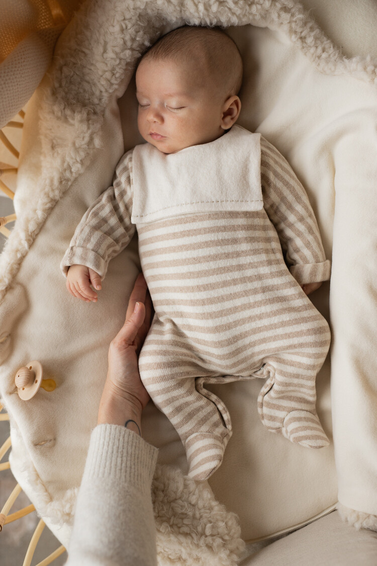 1+ in the family Corina Baby Nest - Ecru