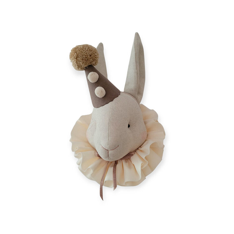 Love me Decoration Rabbit Circus - Brown Cap