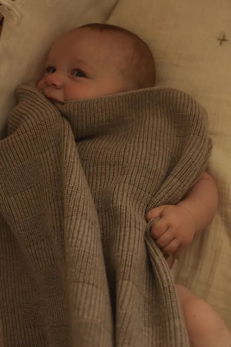 Hvid Blanket Ivy - Pebble