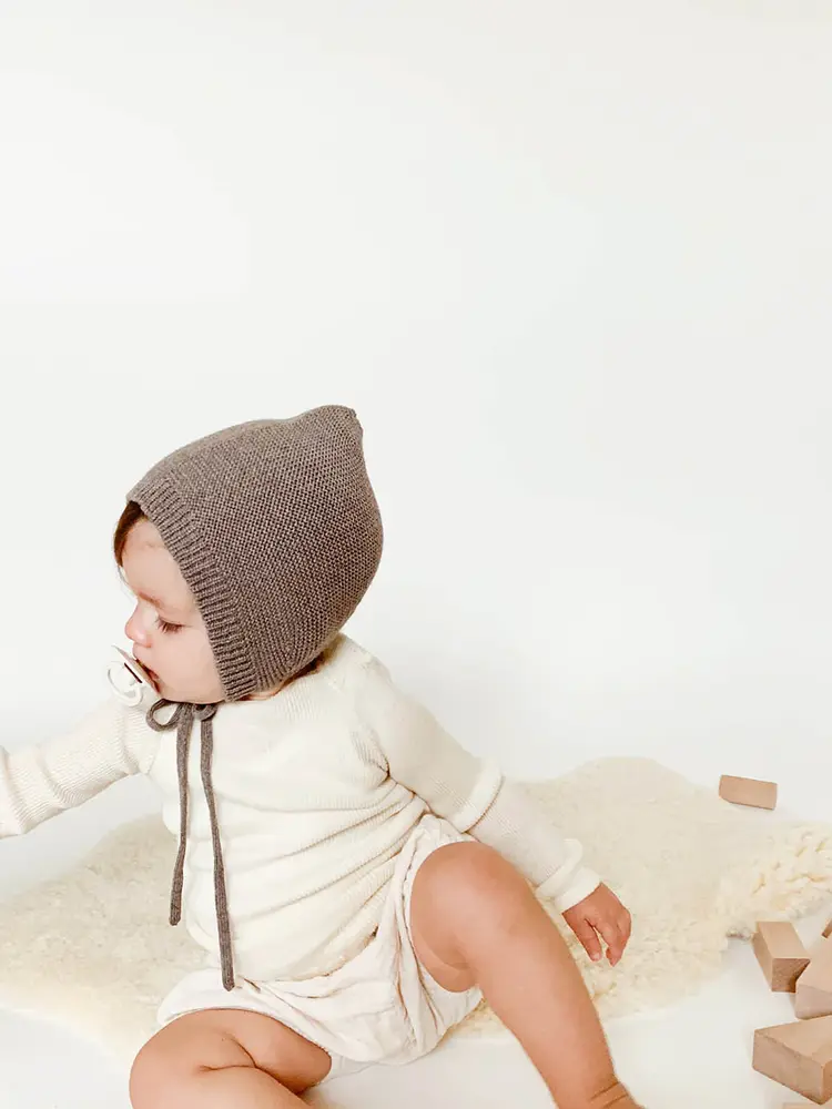 Hvid Bonnet Dolly - Otter