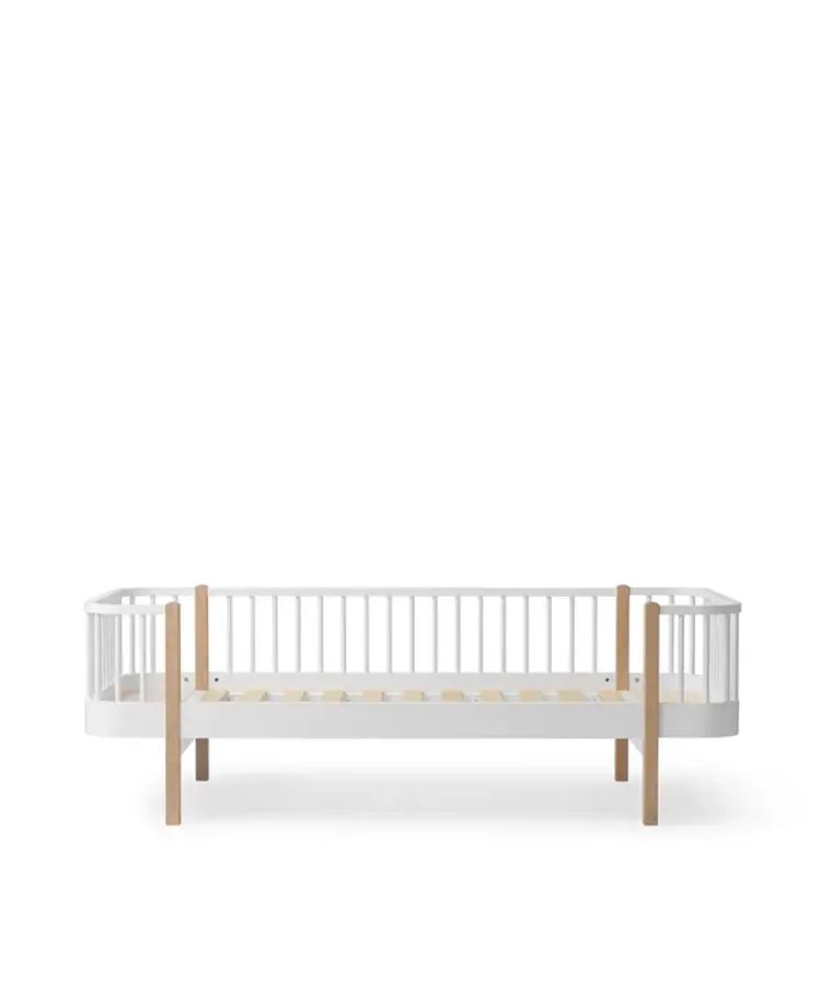 Oliver Furniture Wood Original Day Bed - White/Oak