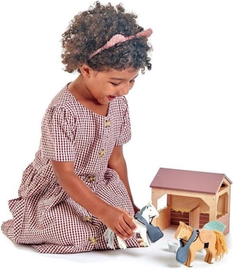 Tender Leaf Toys Stable & 2 Ponies
