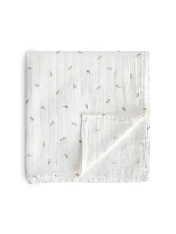 Mushie Swaddle - leaves