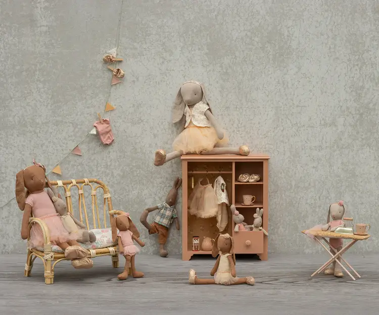 Maileg Iron and Ironing Board, Miniature - Powder