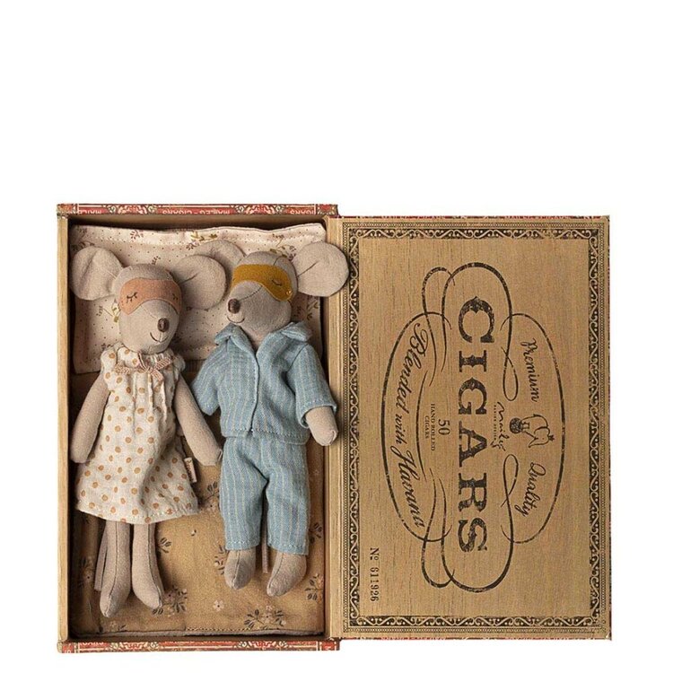 Maileg Mum & Dad Mice In Cigarbox