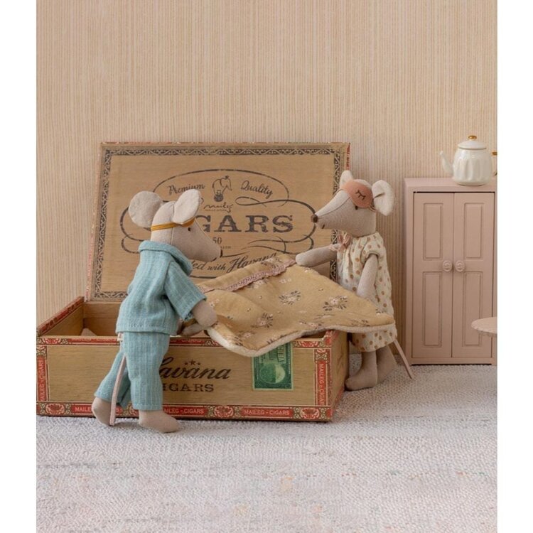 Maileg Mum & Dad Mice In Cigarbox