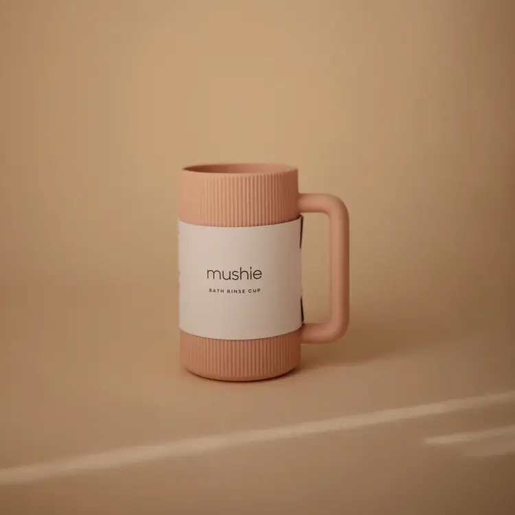 Mushie Bath Rinse Cup - Blush