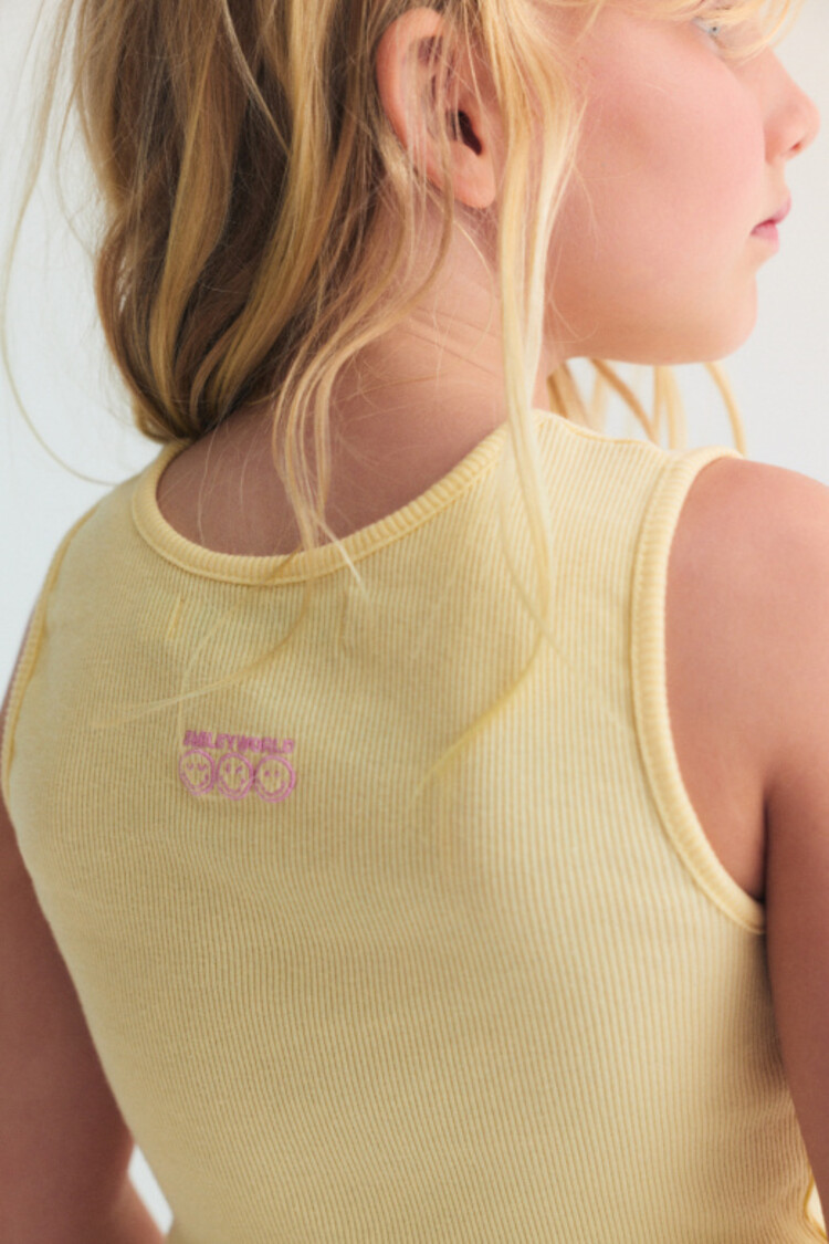 The New Society Smiley Tee - Soft Lemon