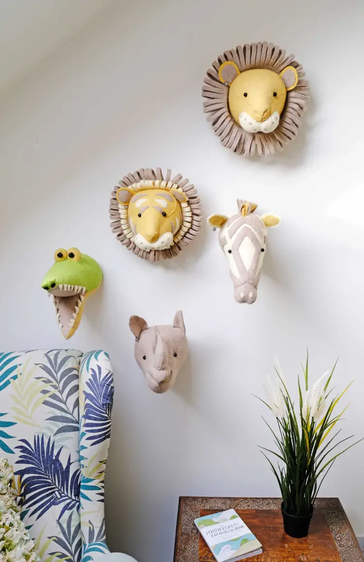 Fiona Walker England Noahs Ark Lion Head (mini)