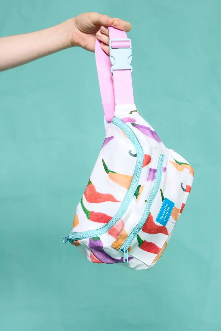 Favorite People Peperone Fanny Pack - White