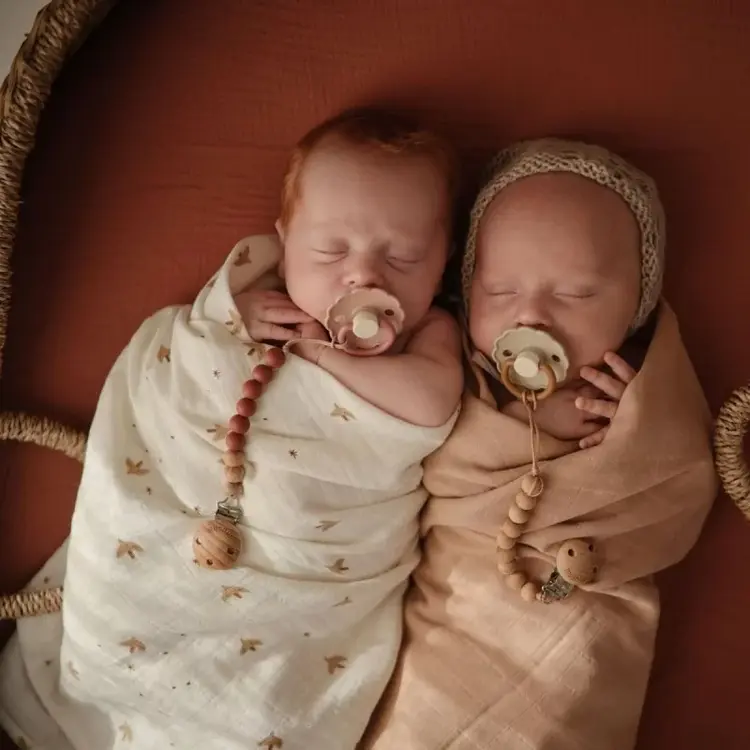 Daisy Bloom Fopspeen - Peony