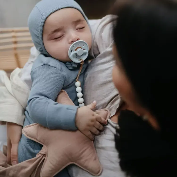 Mushie Lovey Blanket - Star Natural