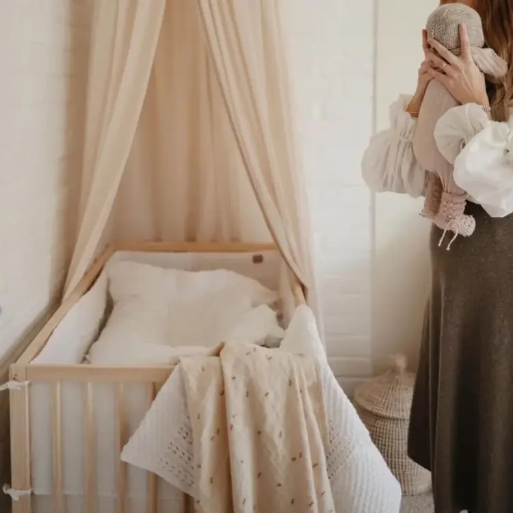 Mushie Swaddle - Bees