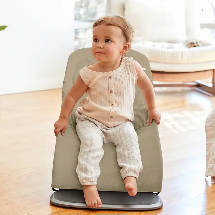 Ergobaby Evolve Bouncer - Soft Olive
