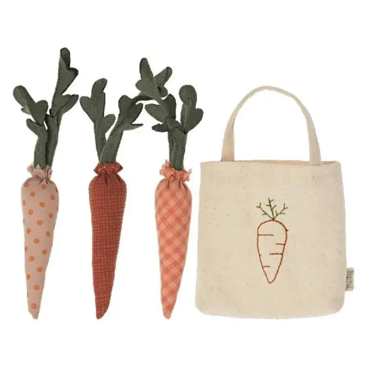 Maileg Carrots In Shopping Bag