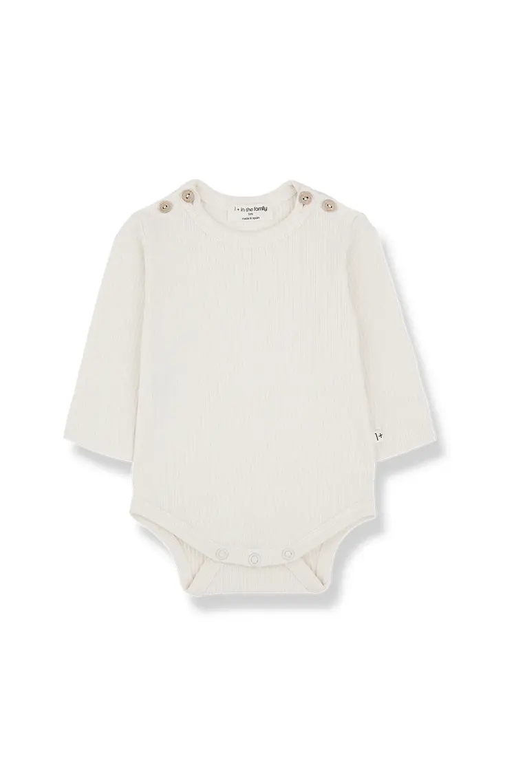 1+ in the family Aram L.Sleeve Body - Ecru