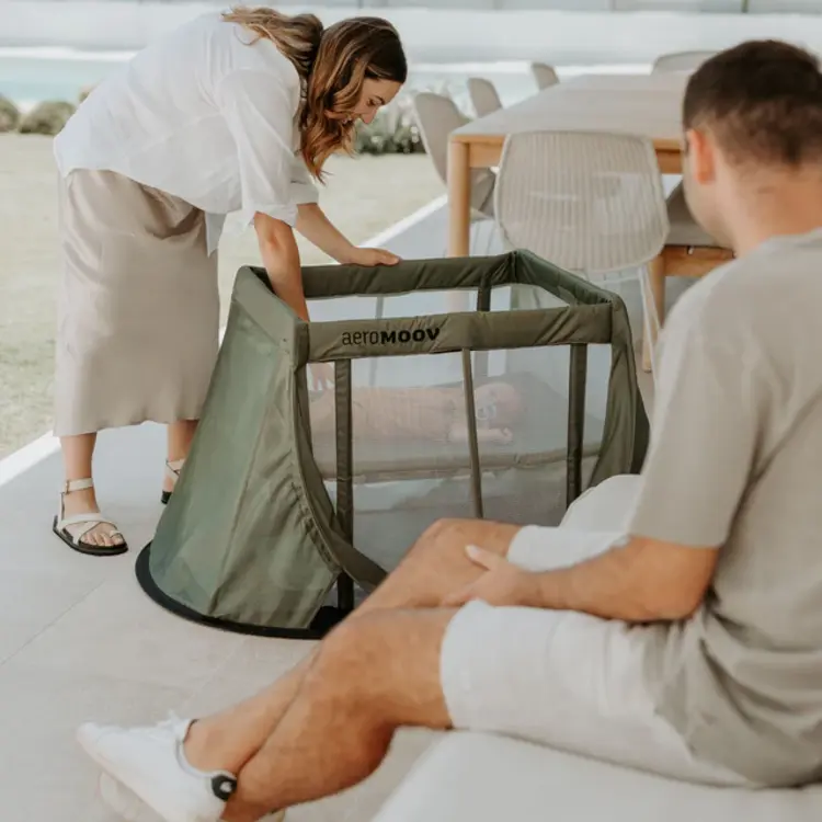 AeroMoov Aeromoov Instant Travel Cot - Green Moss