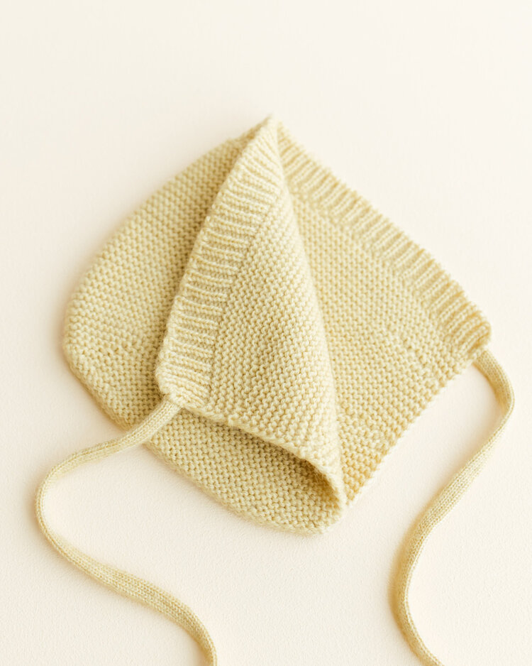 Hvid Bonnet Dolly - Light Yellow