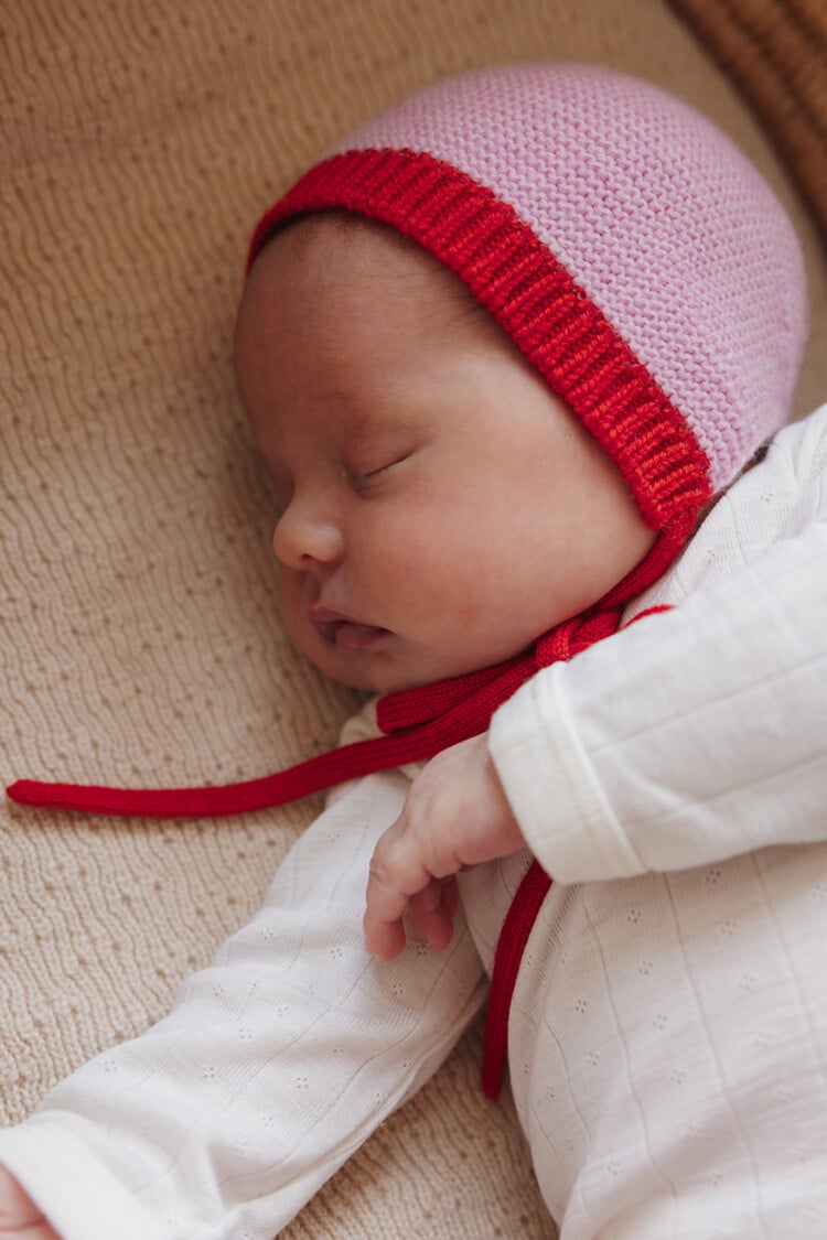 Hvid Bonnet Dolly - Cotton Candy/Red