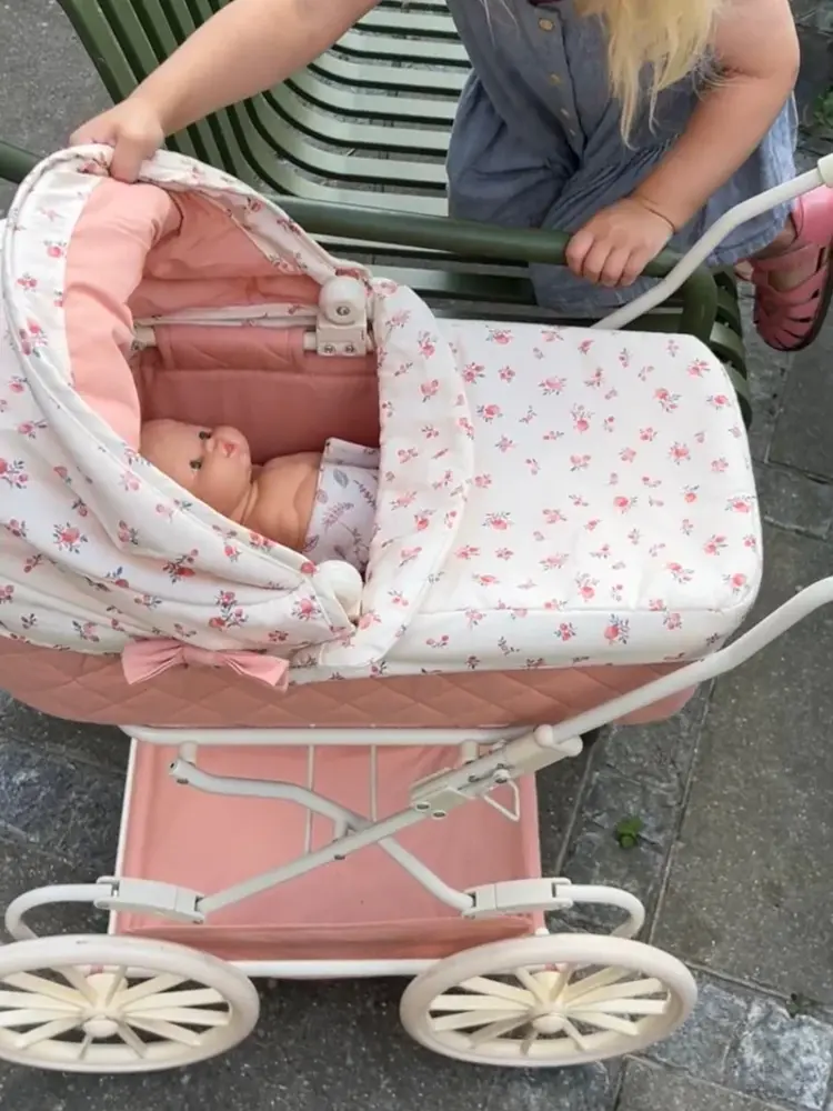 Cam Cam Copenhagen Grote Poppenwagen - Berries
