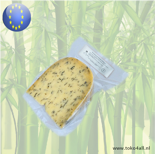 Papa Dolfo Farmhouse cheese with Moringa leaf (malunggay) 200 - 350 gr