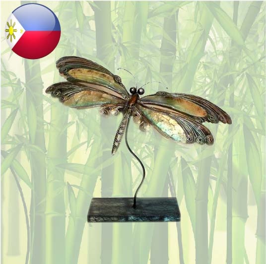 Libelle van metaal met parelmoer 36x32cm