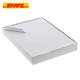 200x DHL-Etikettenblätter, 3 pro Blatt, insgesamt 600 Stück.