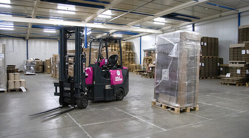 Ein Blick ins Innere des Unternehmens Rotim Packaging; die Logistikabteilung