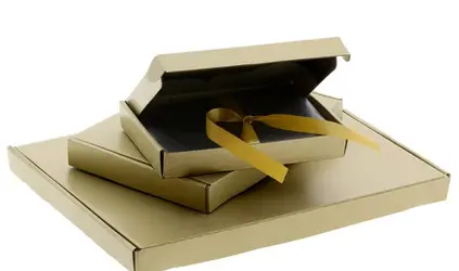 Wie wählt man die richtige Größe eines Maxibriefkartons für seine Produkte?