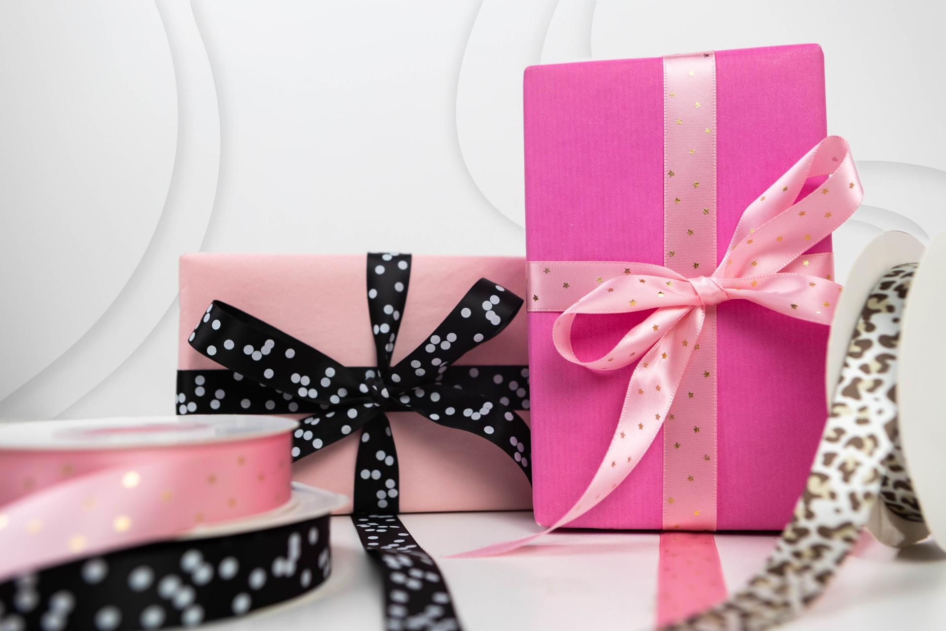 Welches Geschenkband passt am besten zu Ihrer Verpackung?